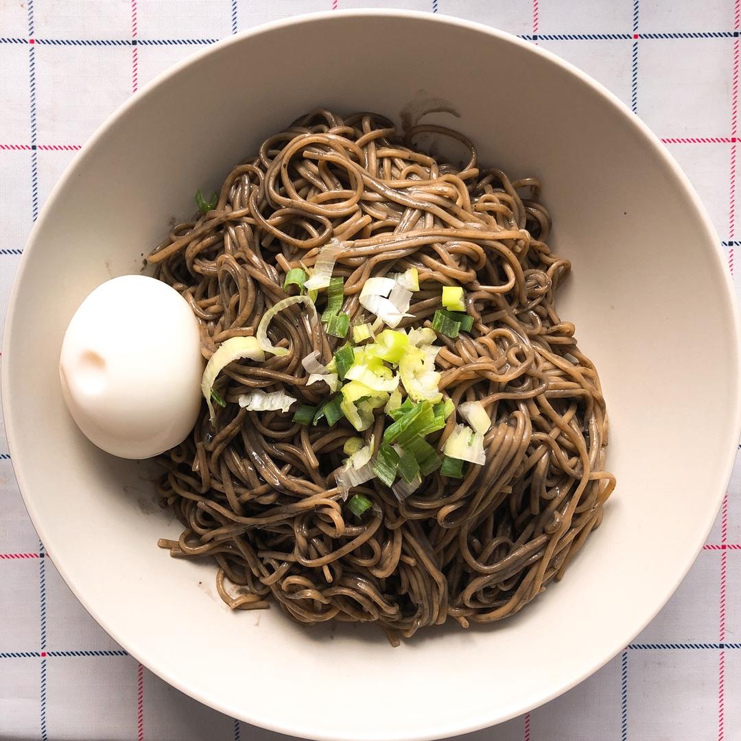 黑芝麻酱热干面