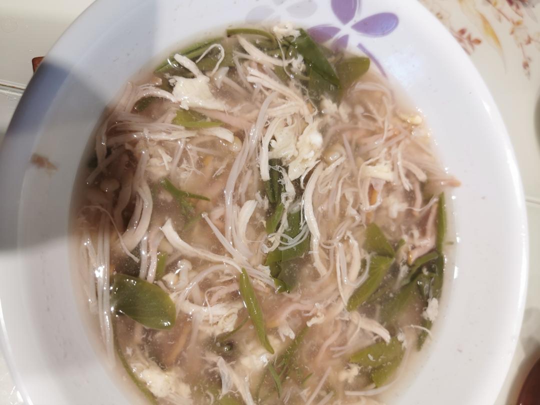 堂妈小厨——鸡丝莼菜汤