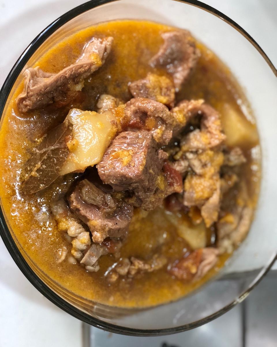 番茄土豆胡萝卜牛腩（牛肉鲜嫩的独家秘诀）