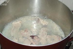 白味增鱼肠汤的做法 步骤1