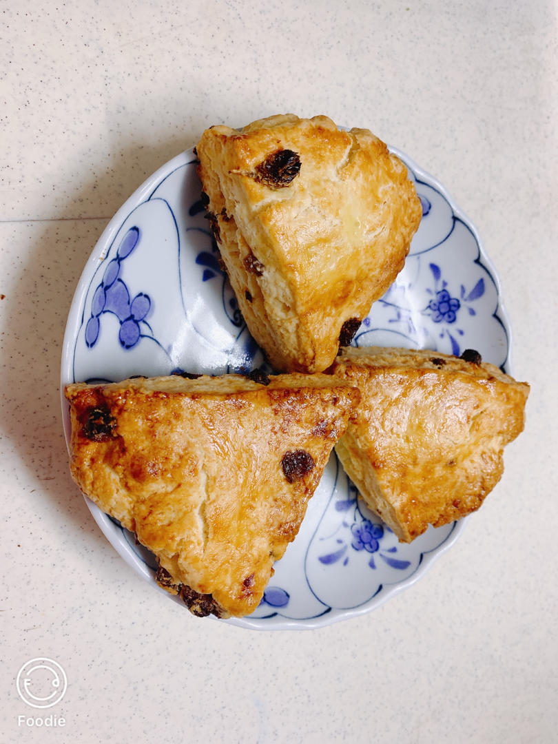 星巴克提子干黄油司康