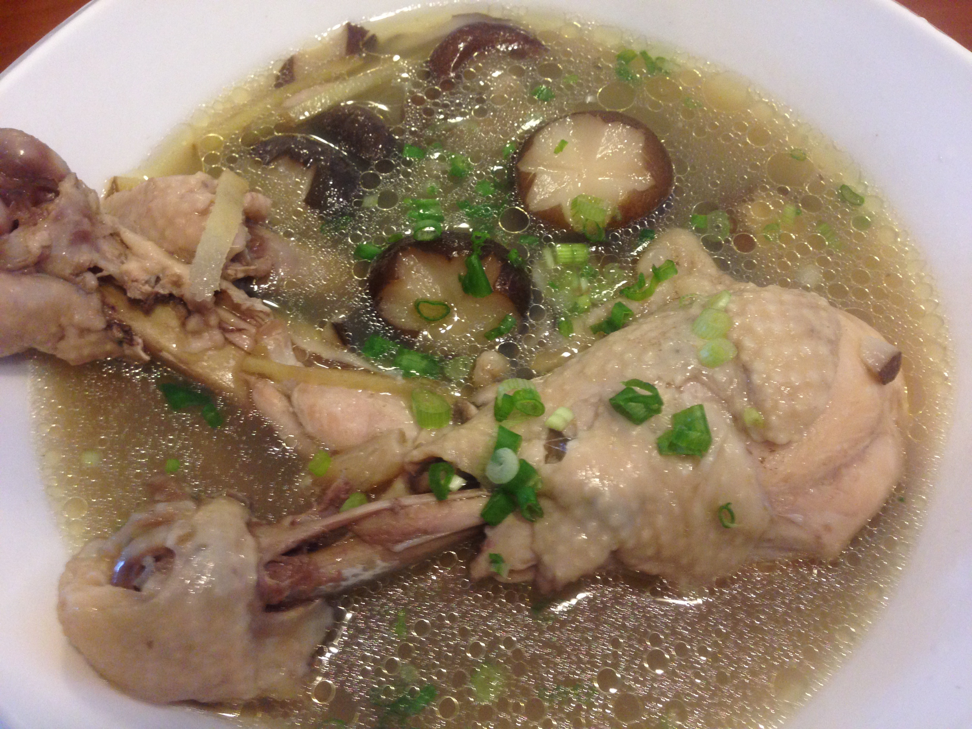 香菇鸡腿汤