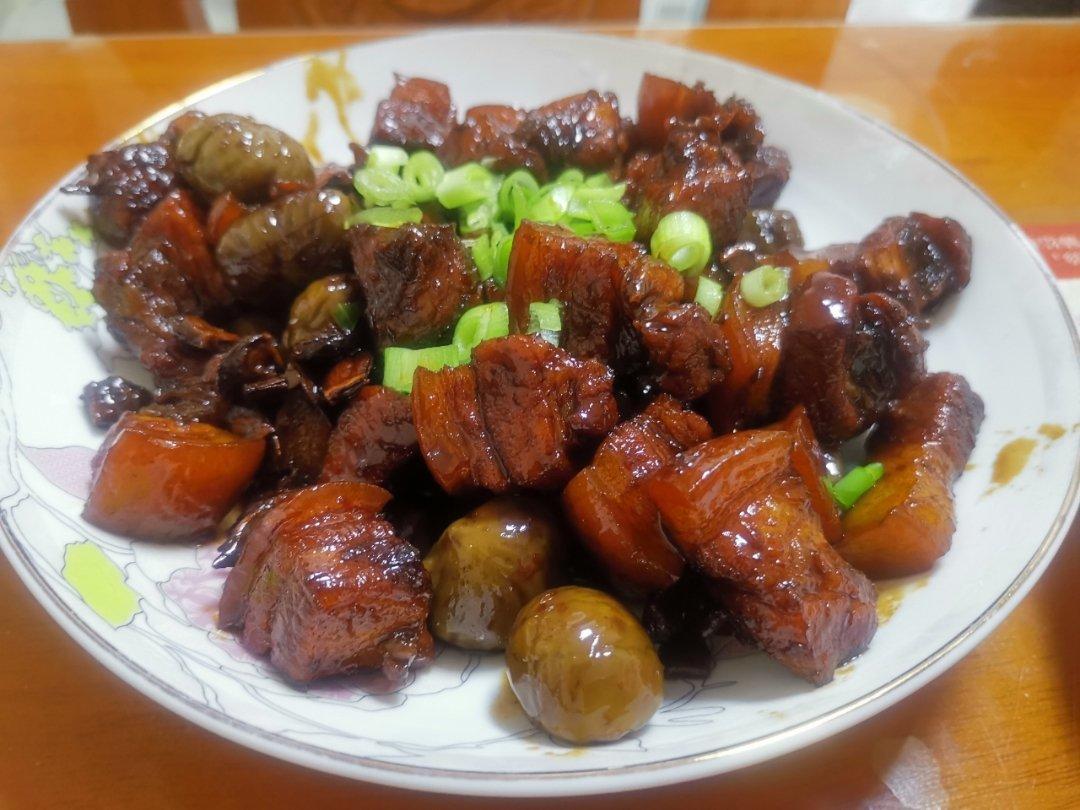 其实也不是很难的红烧肉烧蛋