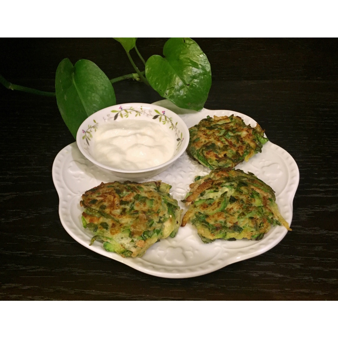 清爽西葫芦饼（低碳水）