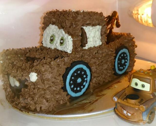 板牙汽车蛋糕的做法