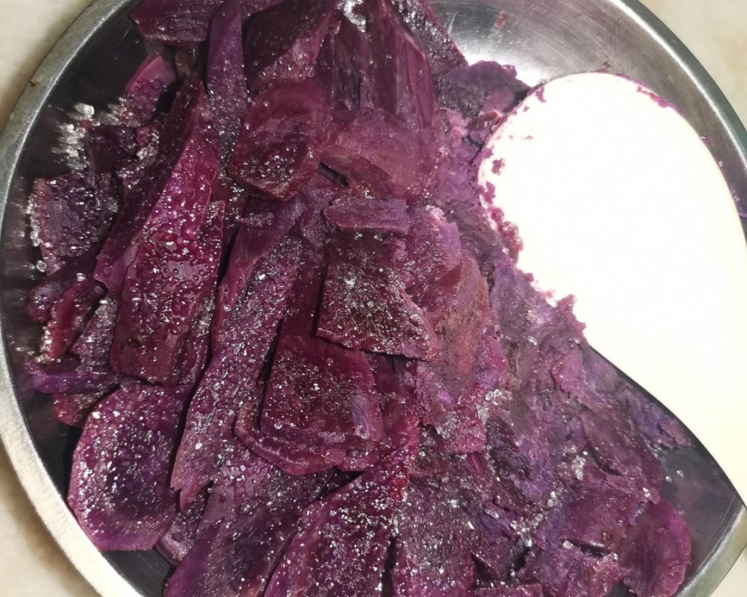 自创紫薯奶油千层蛋糕（6寸）的做法 步骤1