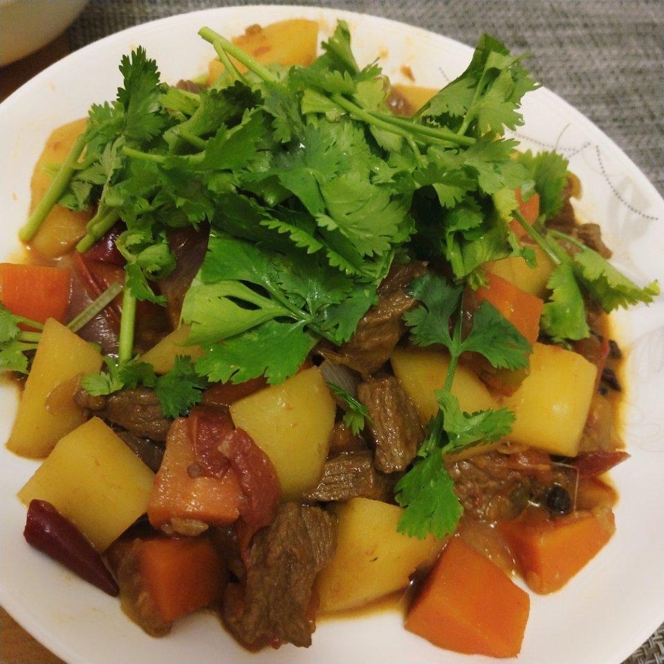 红烧牛肉土豆 （独家秘制）