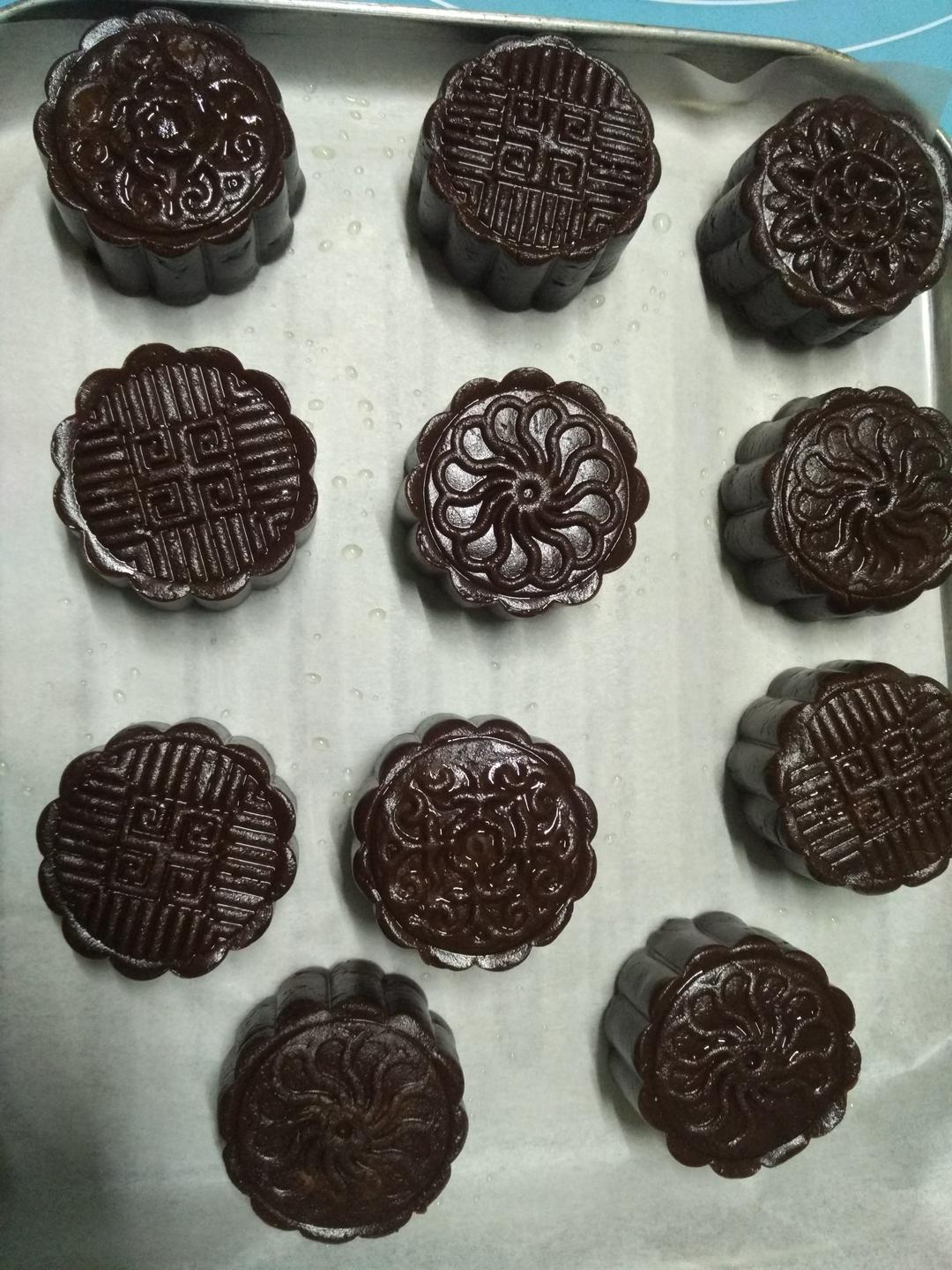 巧克力椰蓉月饼（黑白配）