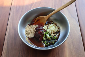 露营美食—韩式煎五花肉的做法 步骤1