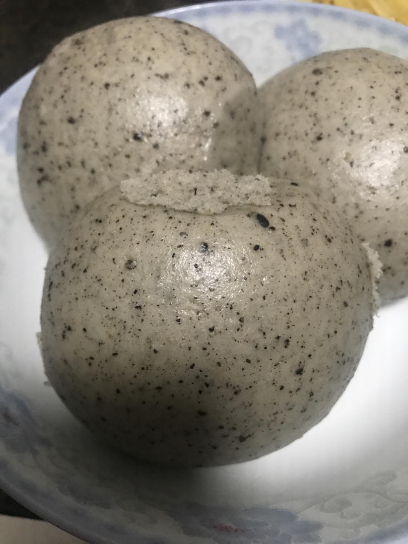 老面黑芝麻馒头