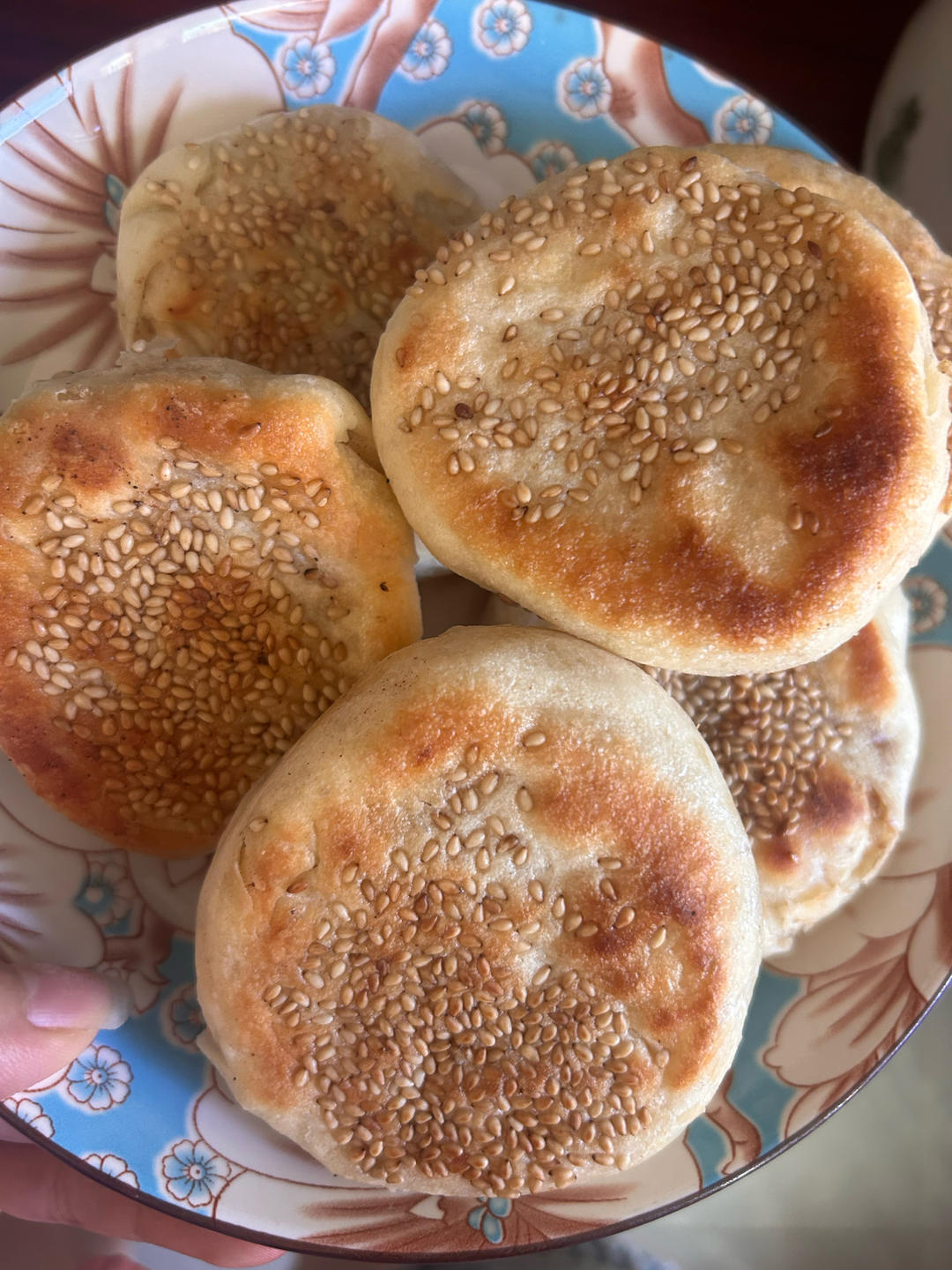 芝麻五香烧饼 外焦里软咸香可口 附细节视频详解