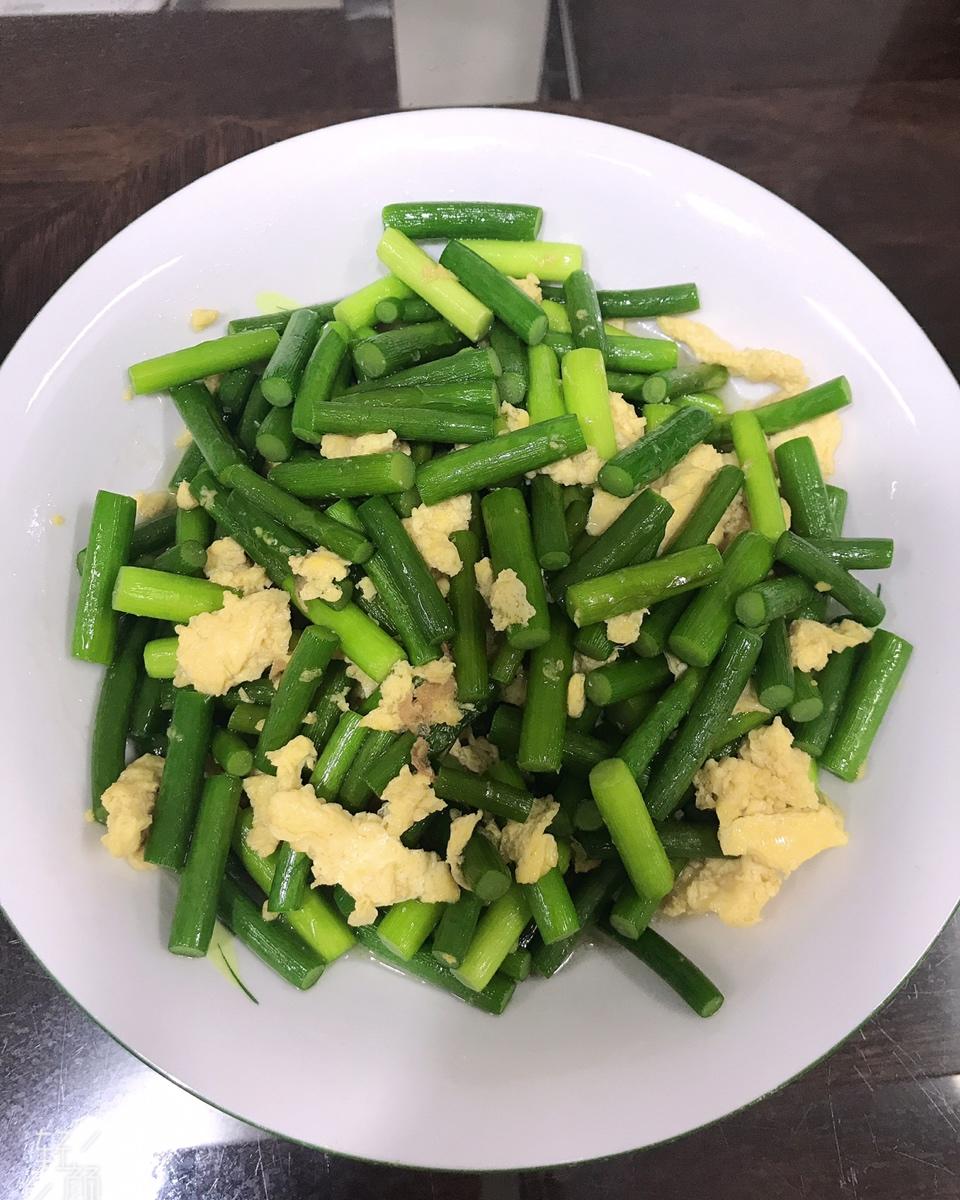 蒜薹炒鸡蛋