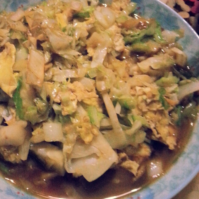 包菜粉丝炒鸡蛋