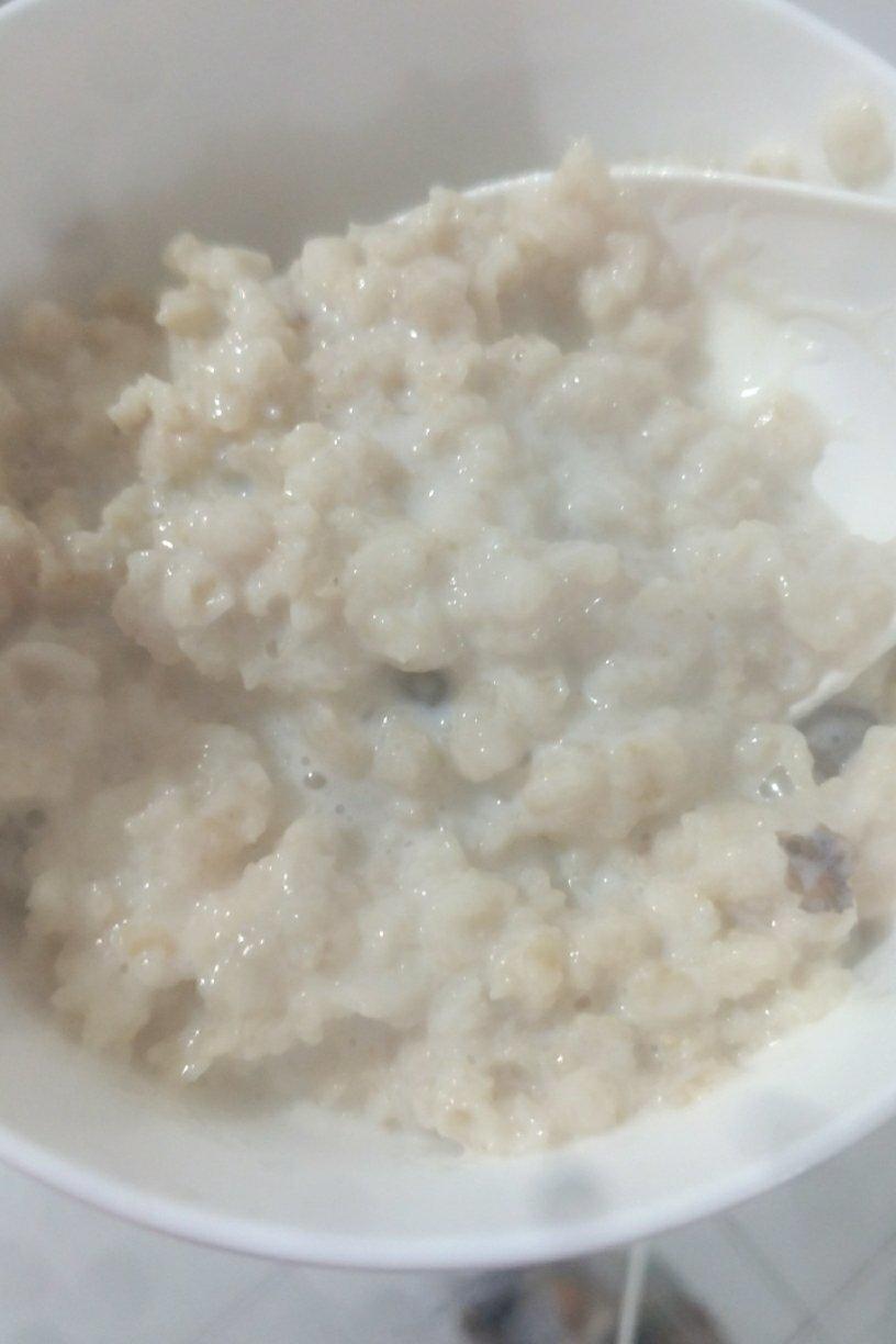 牛奶燕麦粥
