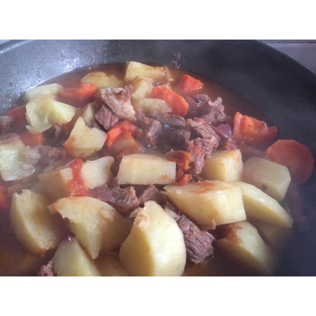 番茄牛腩(这样做牛肉不会老哦）