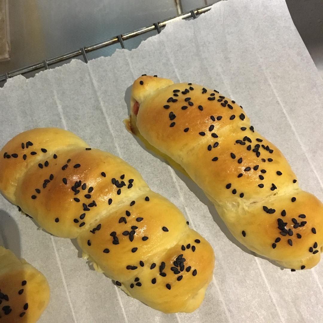 热狗面包卷