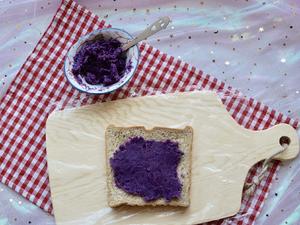 紫薯吐司卷的做法 步骤3