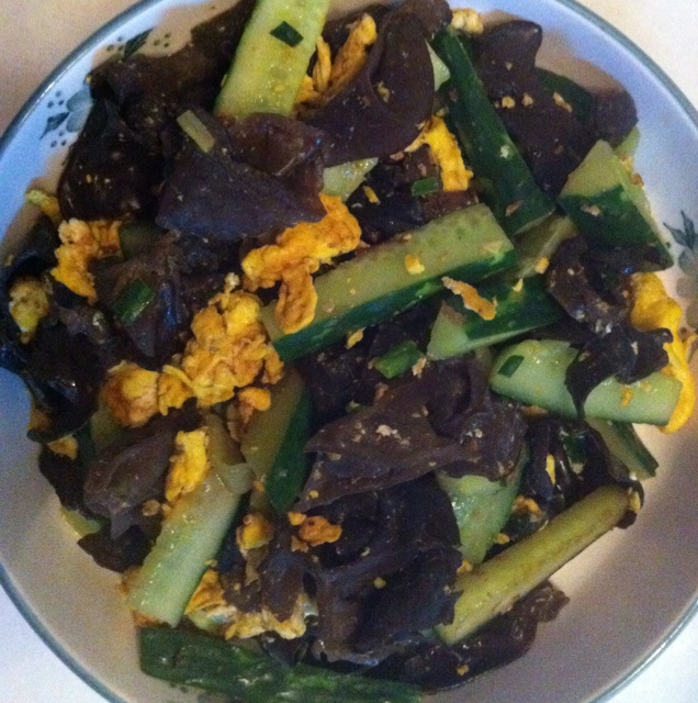 黄瓜木耳炒鸡蛋