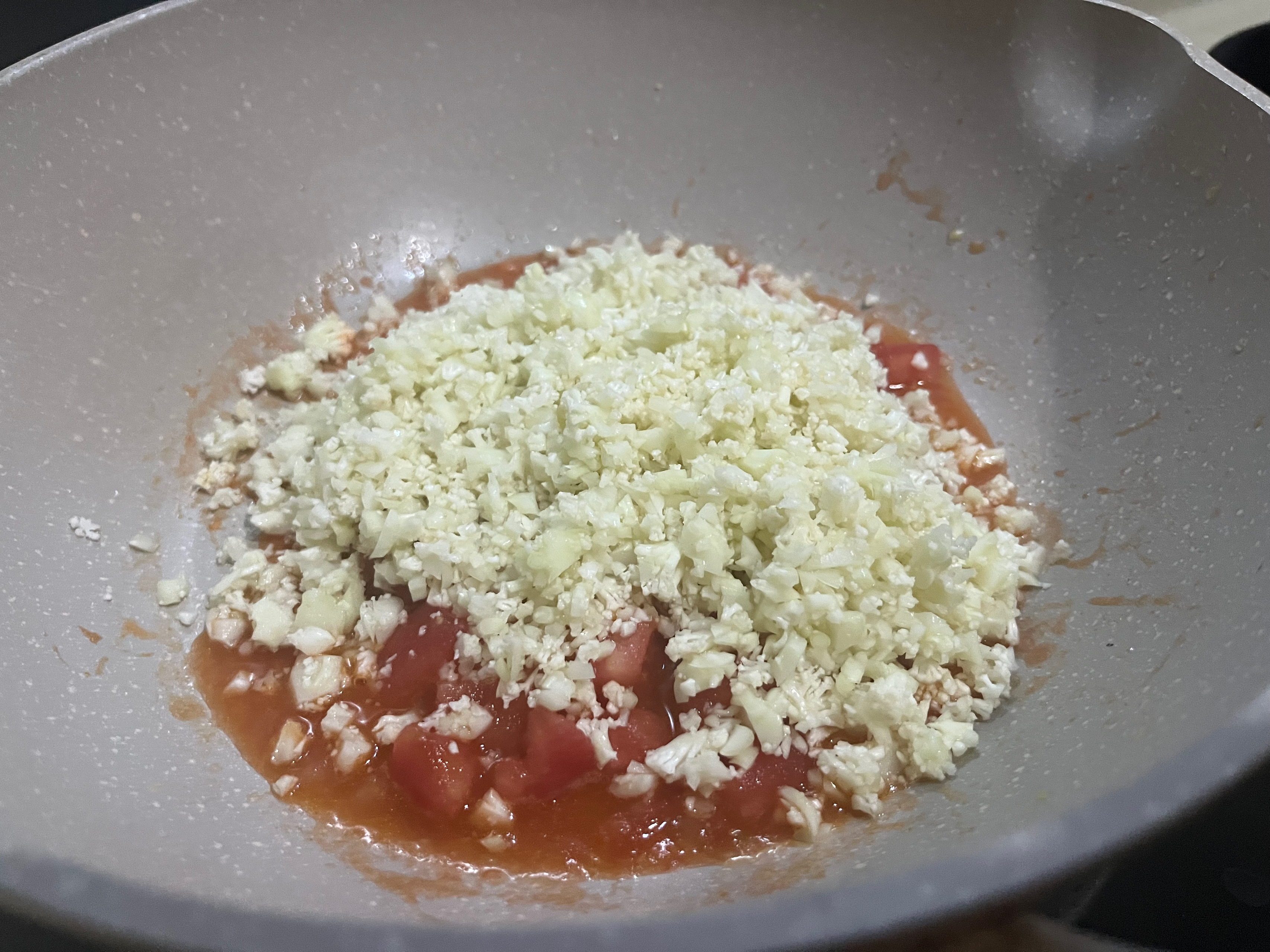减脂一定要吃的无米番茄虾仁烩饭🍅🦐🥚🍚的做法 步骤11