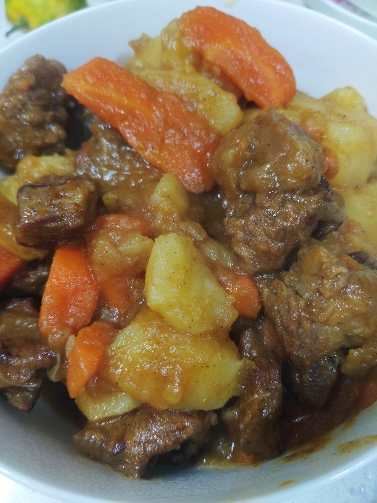 土豆炖牛肉