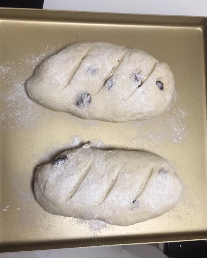 全麦蔓越莓乳酪软欧（附法国老面配方）