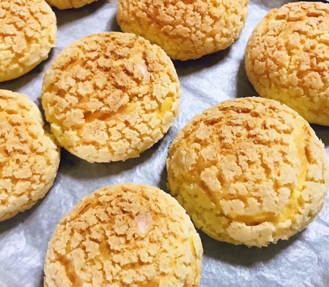 四种口味「酥皮大泡芙」