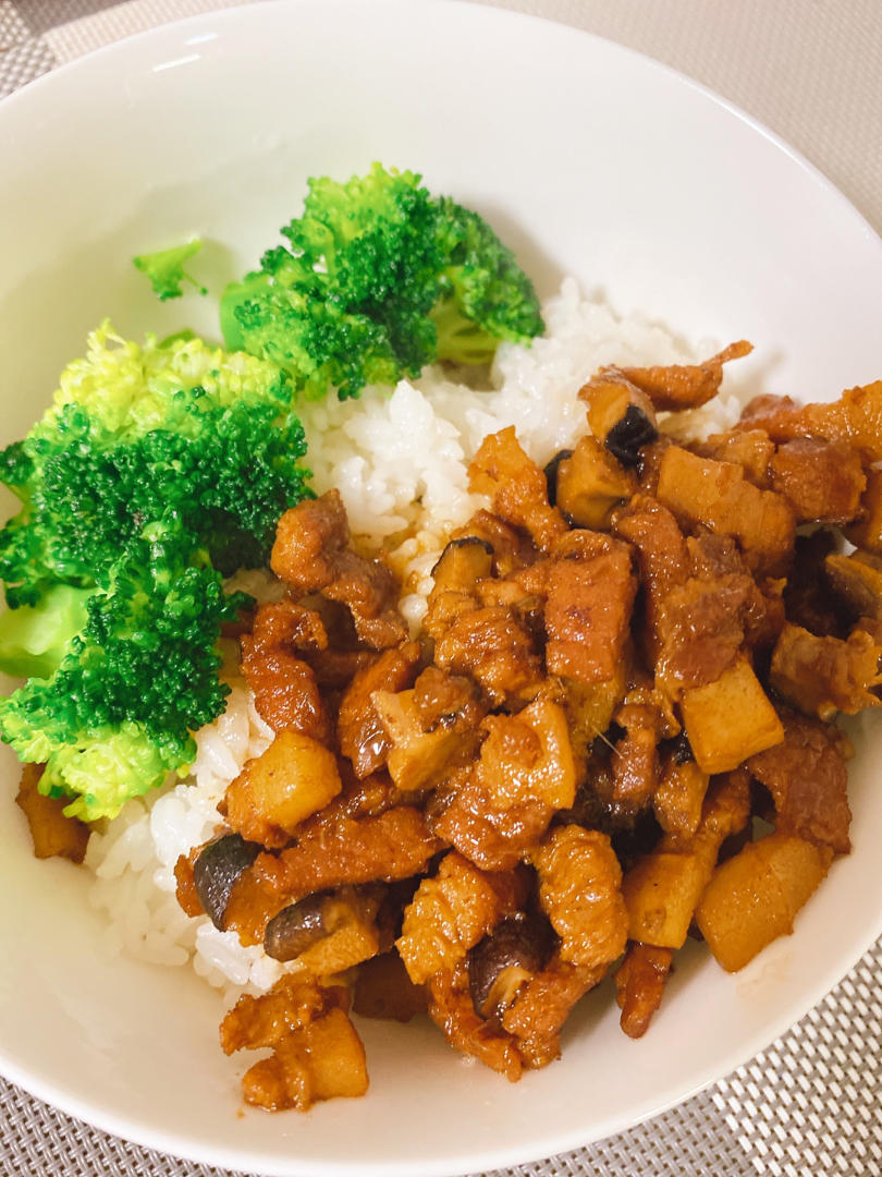 好吃到停不下来的卤肉饭