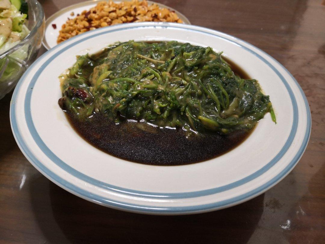 家常辣椒炒茴香