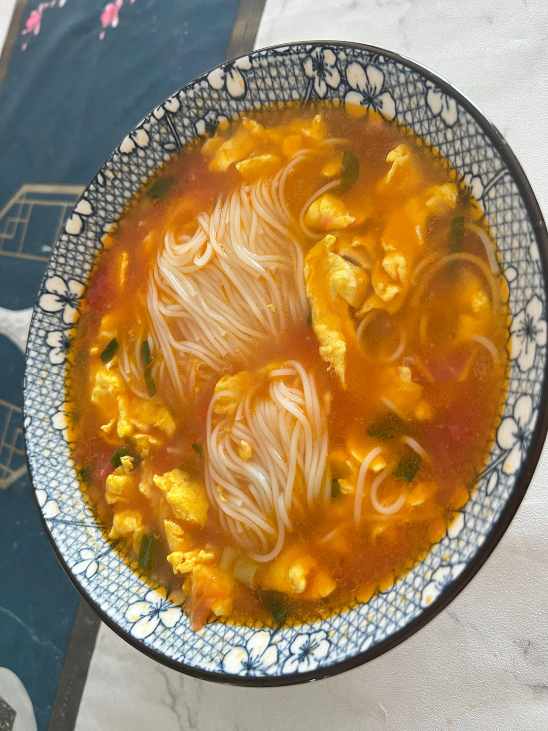 恨不得抱着锅舔的番茄鸡蛋面