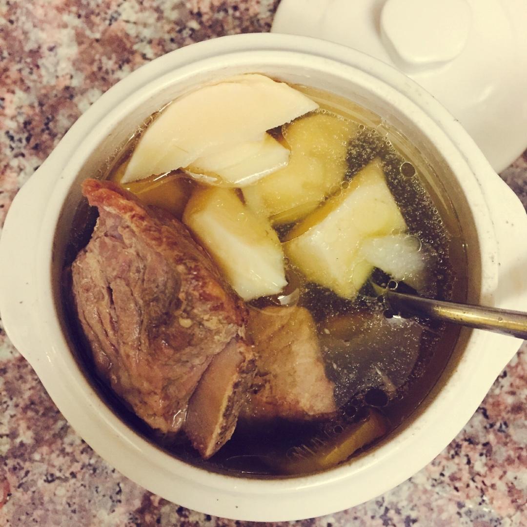 老饶家丨冬笋煨排骨