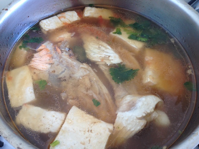 三文鱼骨豆腐味增汤