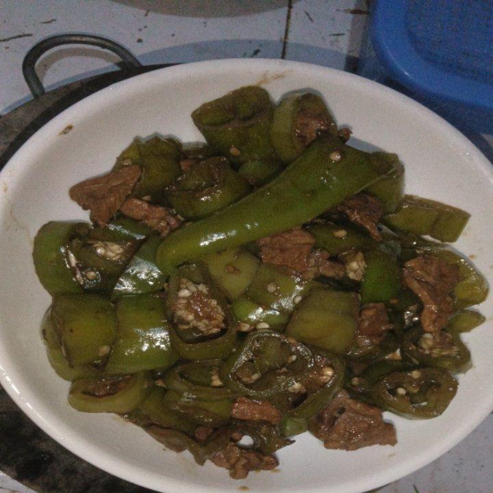 尖椒炒肉（爆下饭）
