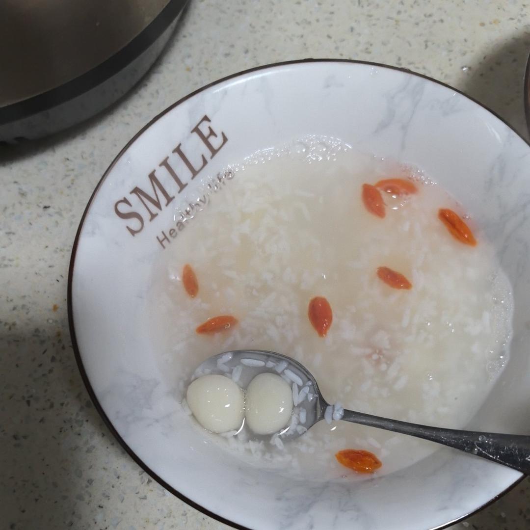 酒酿圆子