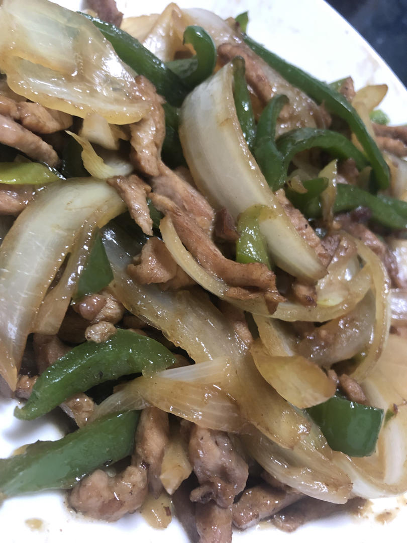 洋葱青椒炒肉丝