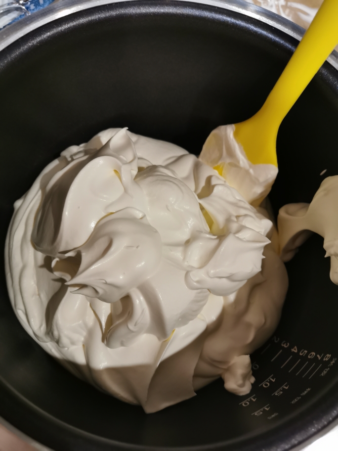（自用）淡奶油冰淇淋（熟蛋液，无冰渣）的做法 步骤10