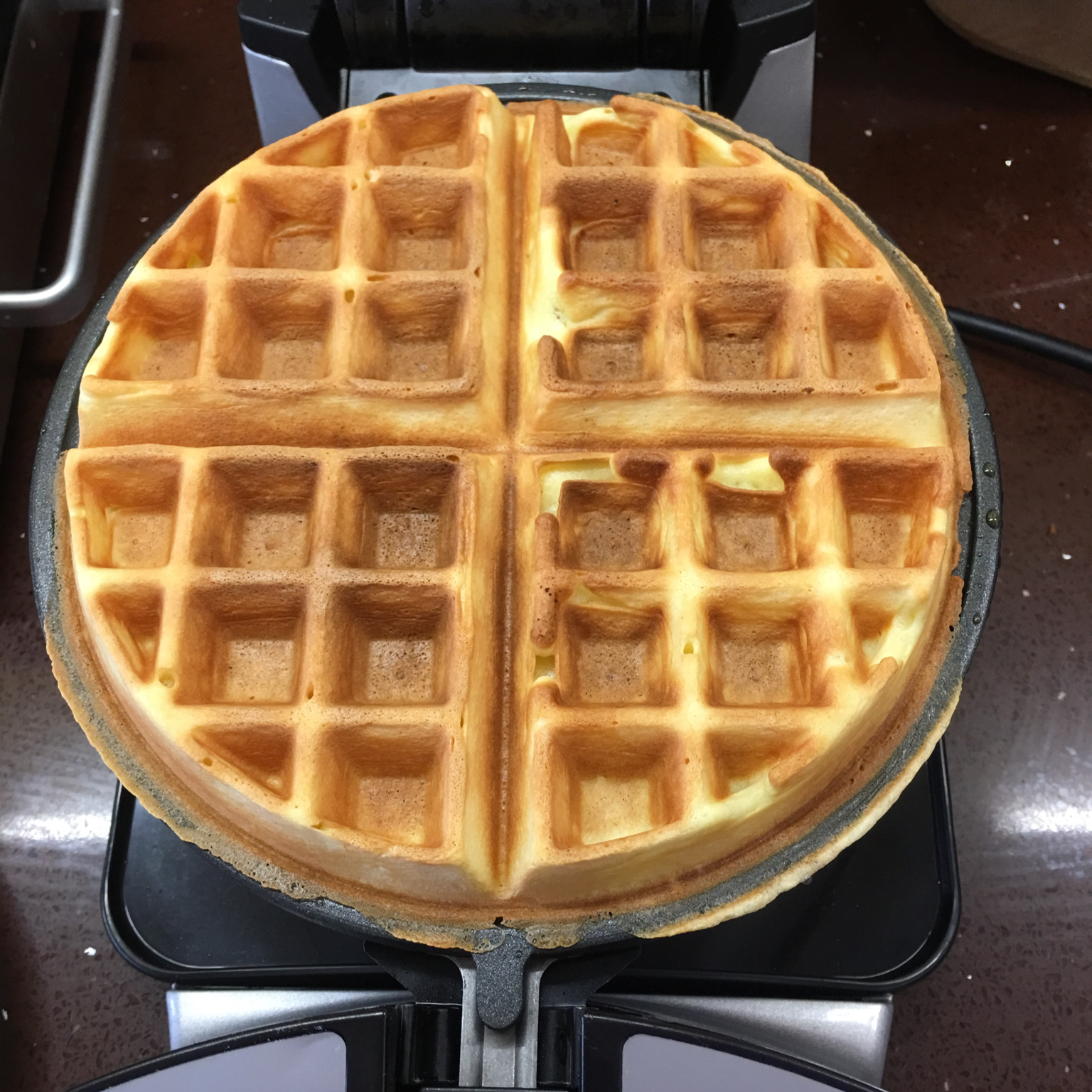 冰淇淋馅华夫饼