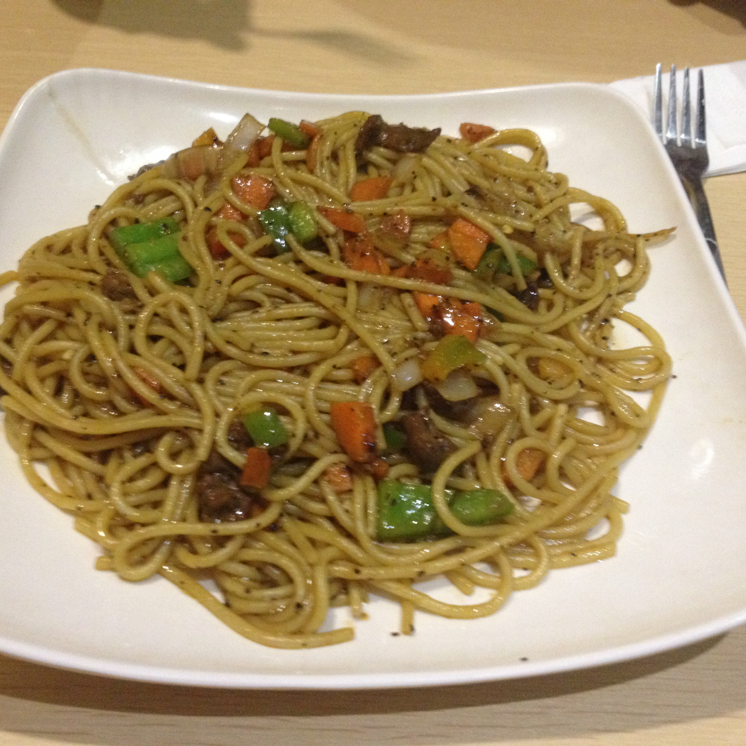 黑椒牛柳炒意面