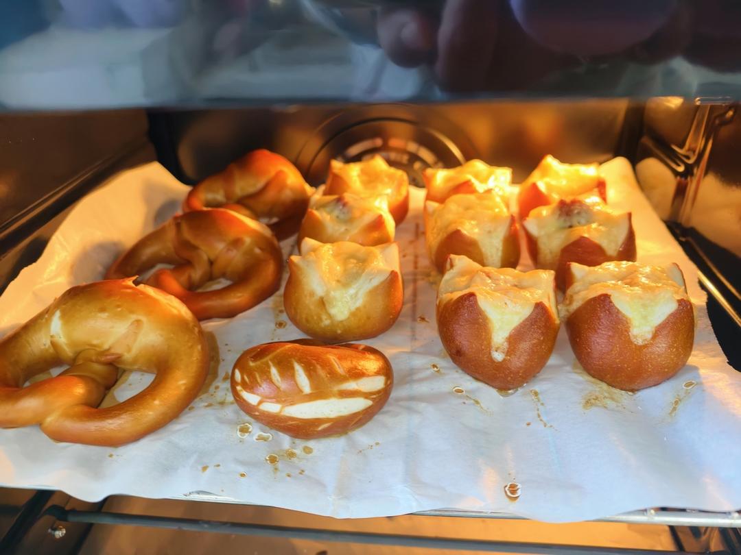 德国碱水面包/普雷节/中国结/绣球/红豆碱水棒/五股辫/六股辫/碱水球