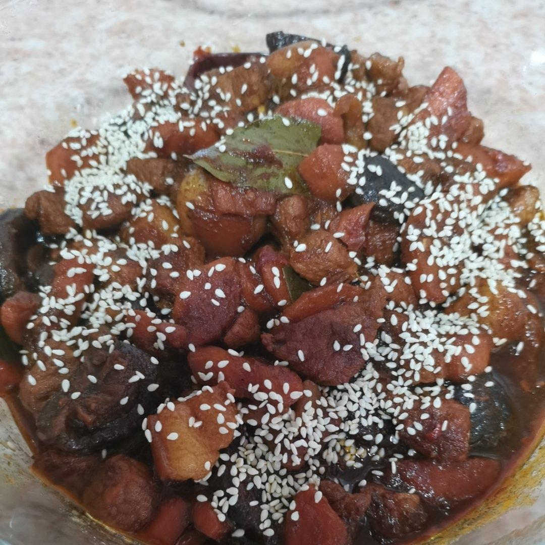 不焯水不放油的家常红烧肉