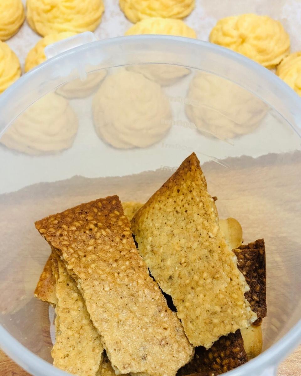芝麻薄脆蛋白饼干
