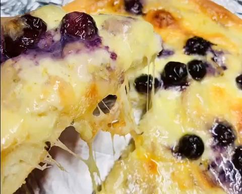 香蕉蓝莓披萨的做法