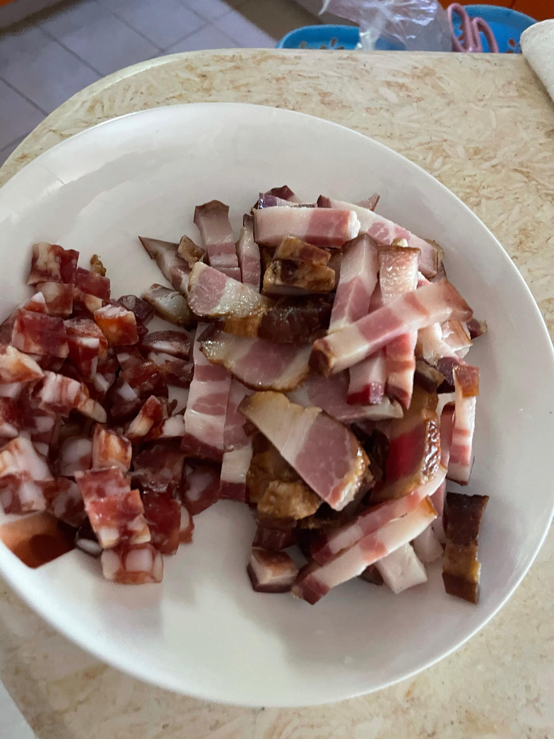 腊肠煲仔饭（电饭锅版）
