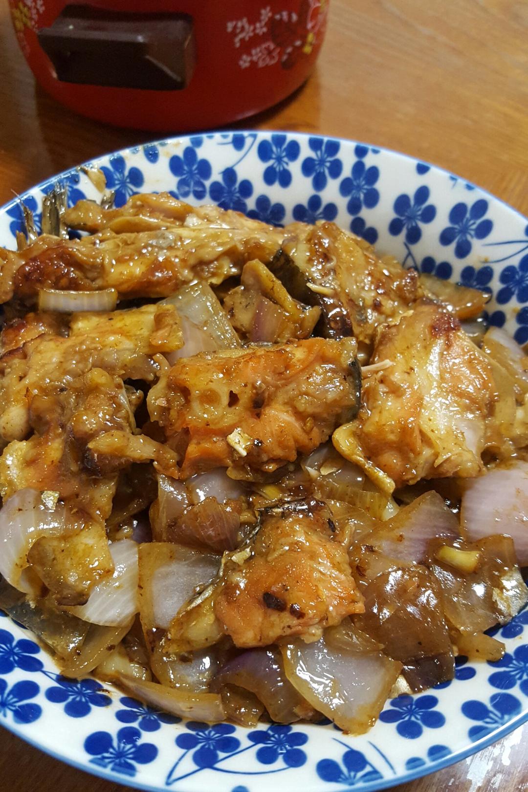 这么做《中餐厅》里的砂锅鱼头煲，超简单！