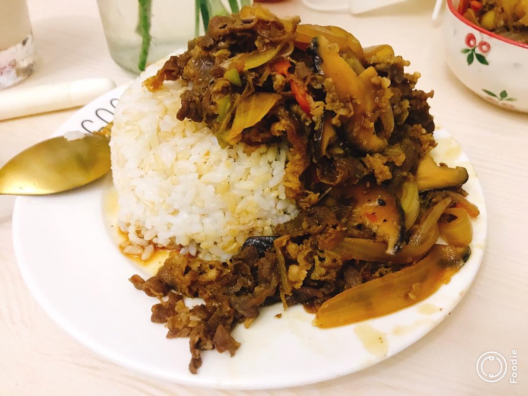 洋葱肥牛饭