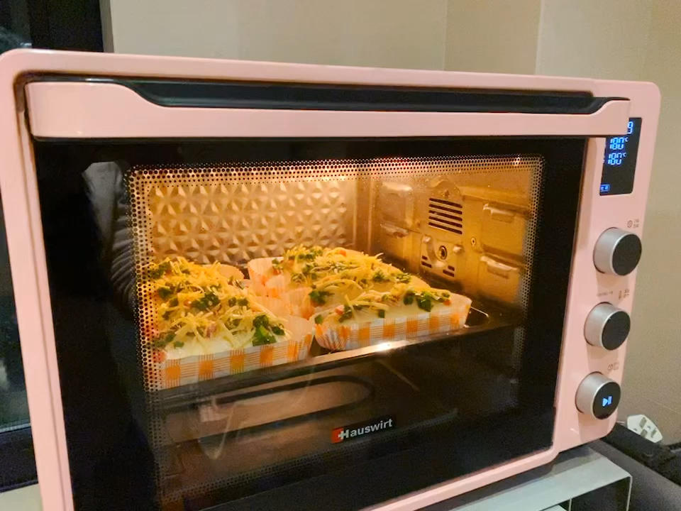火腿肉松芝士面包