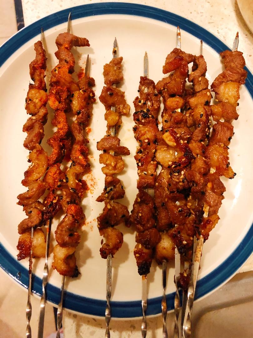 羊肉串用家里烤箱烤出明火烧烤的味道！
