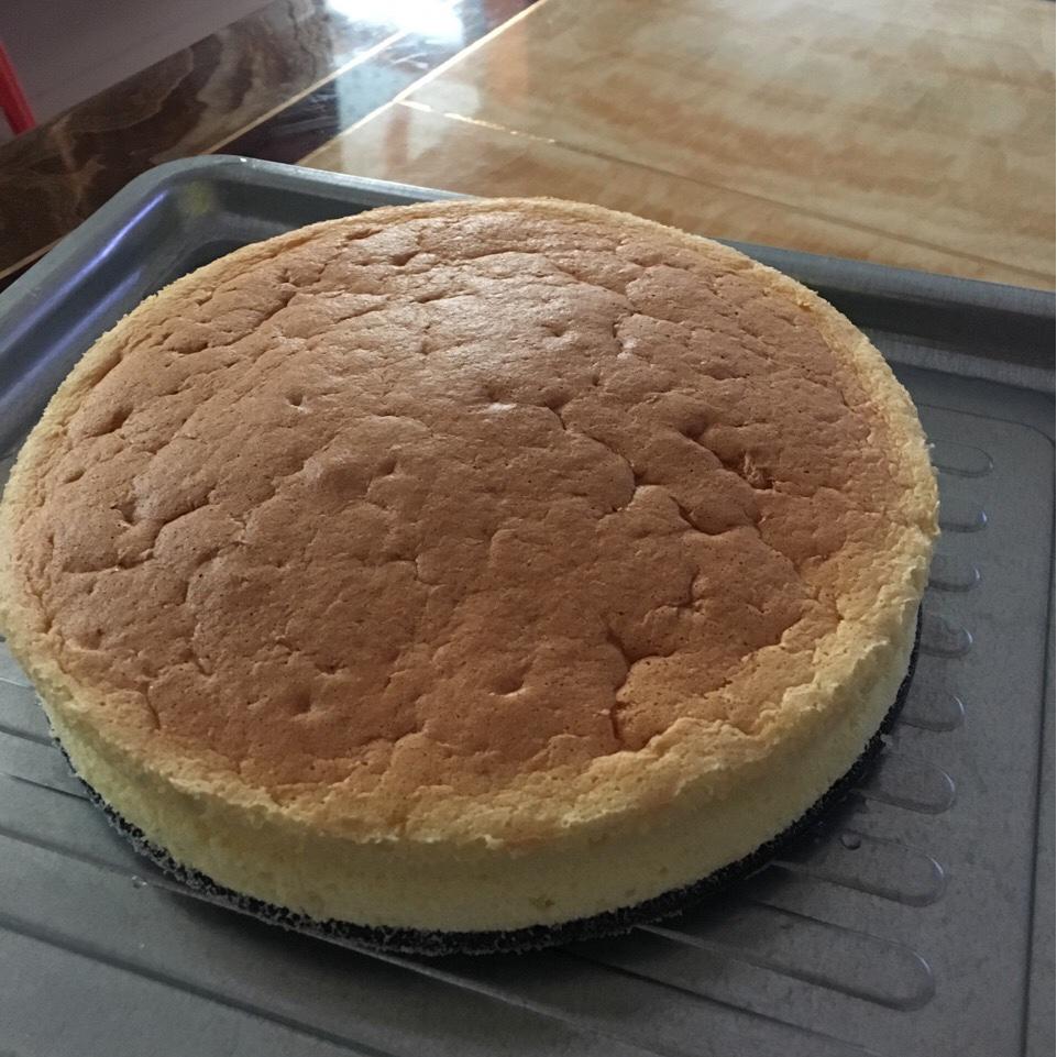 烤箱做蛋糕（戚风蛋糕的做法）