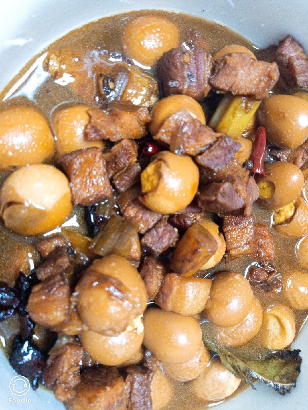 加了鹌鹑蛋后，这盘红烧肉，美味的逆天啦——鹌鹑蛋烧肉（孔瑶食谱）