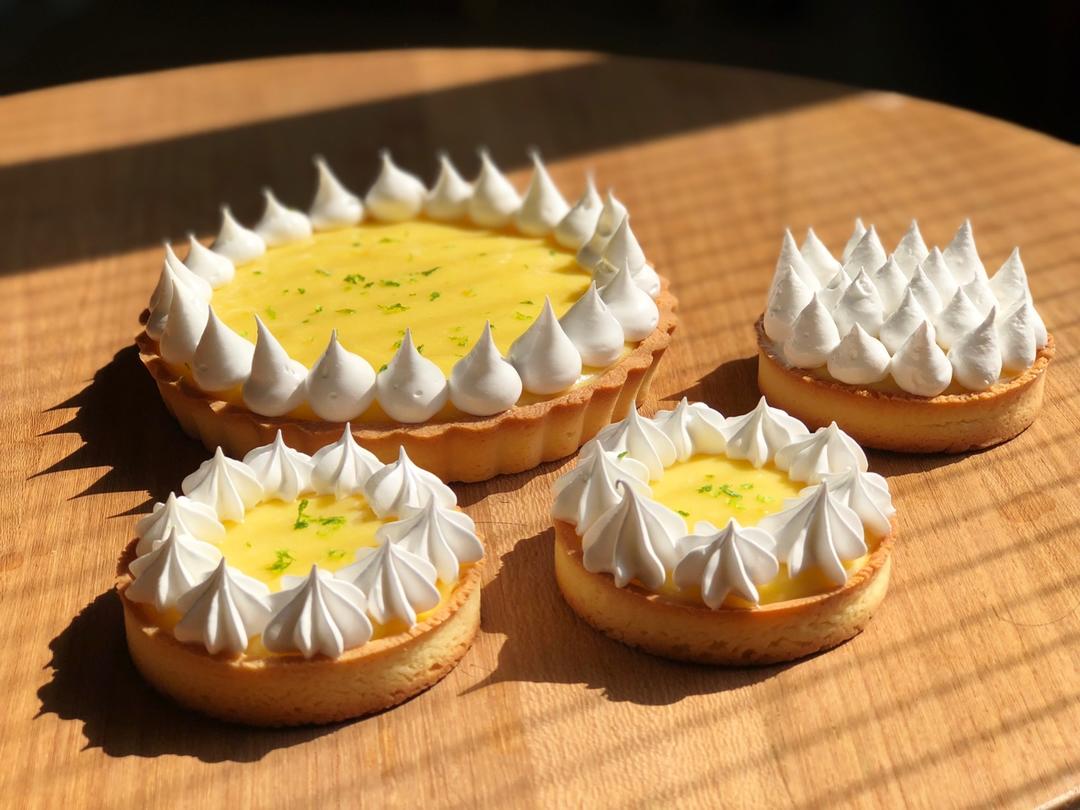 瑞宝cynthia做的法式经典蛋白霜柠檬塔