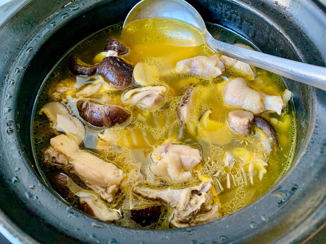 秋季进补——菌菇滋补鸡汤